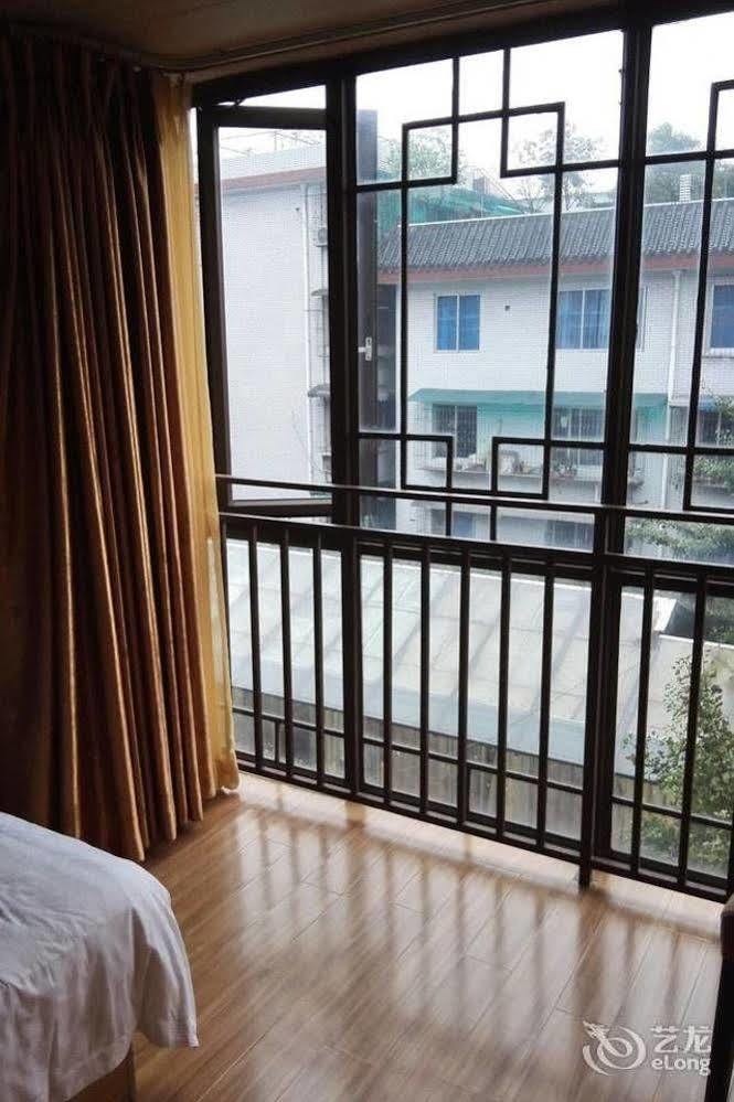 Dujiangyan Easy Hotel מראה חיצוני תמונה